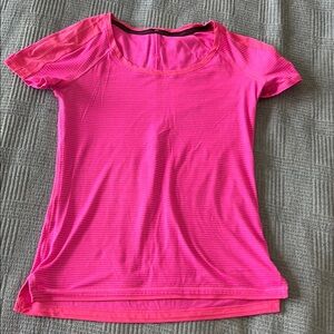 Lululemon Athletica Pink Fitted Short Sleeve T-Shirt